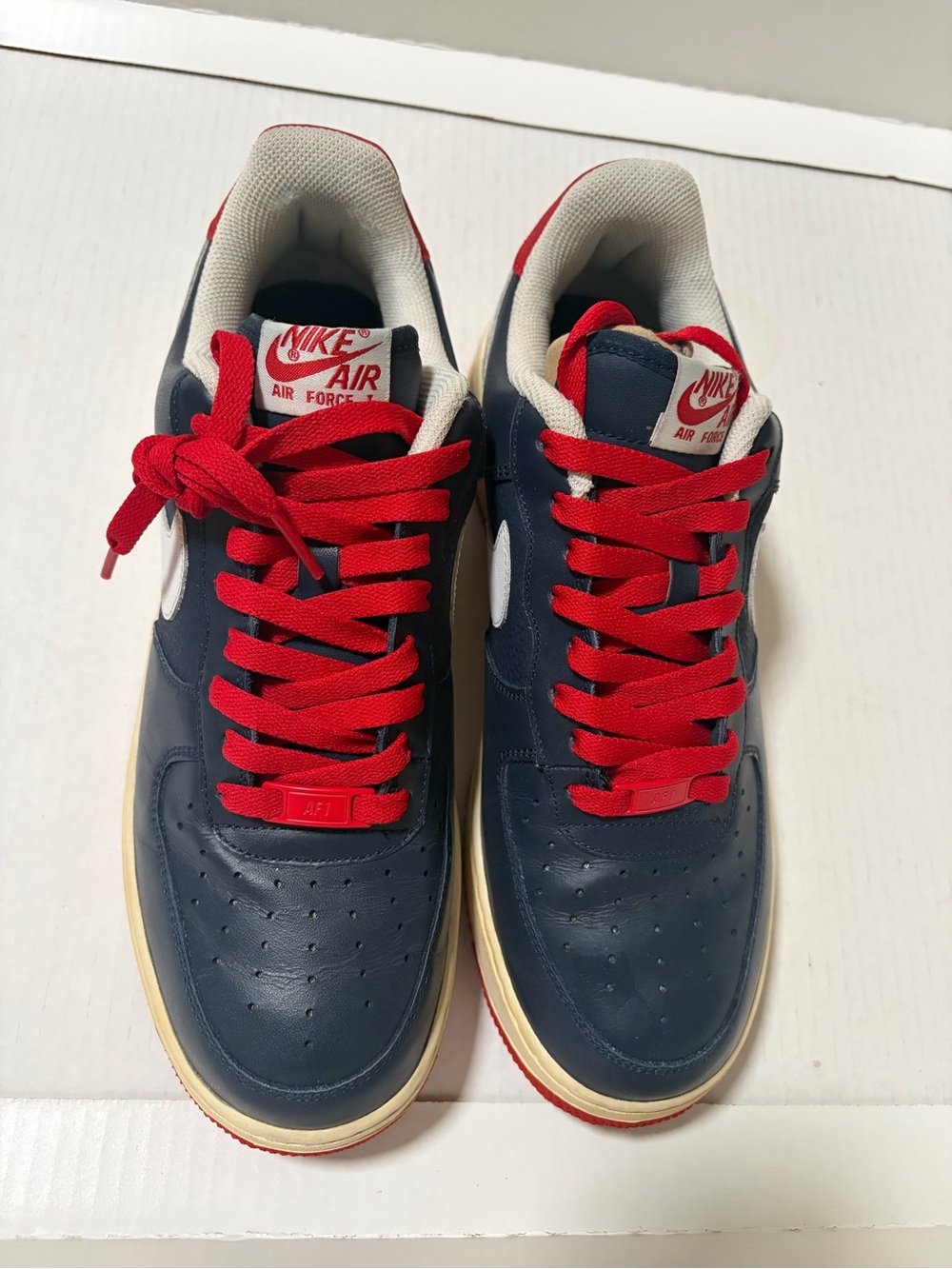 Nike Air Force 1 Low - Navy with Red Accents